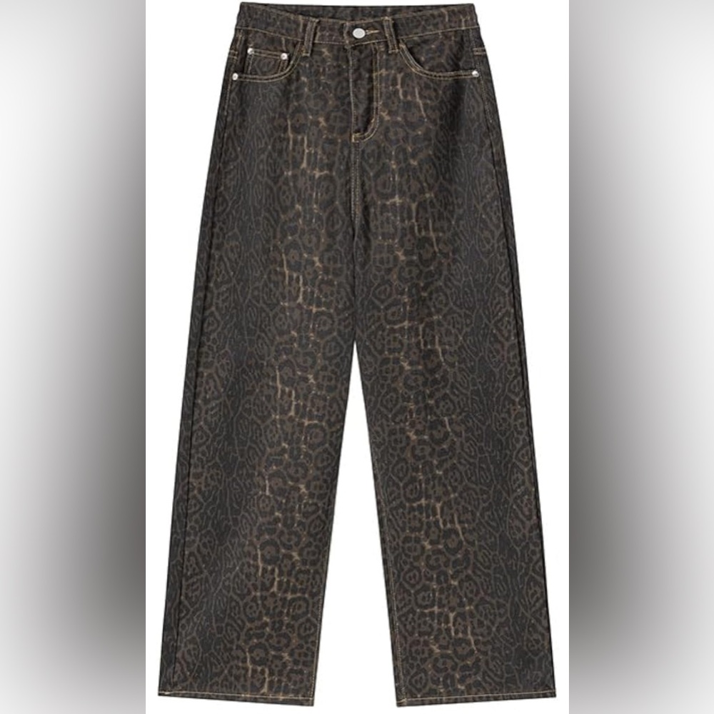 Leopard Print Straight Leg Jeans. Women size XL